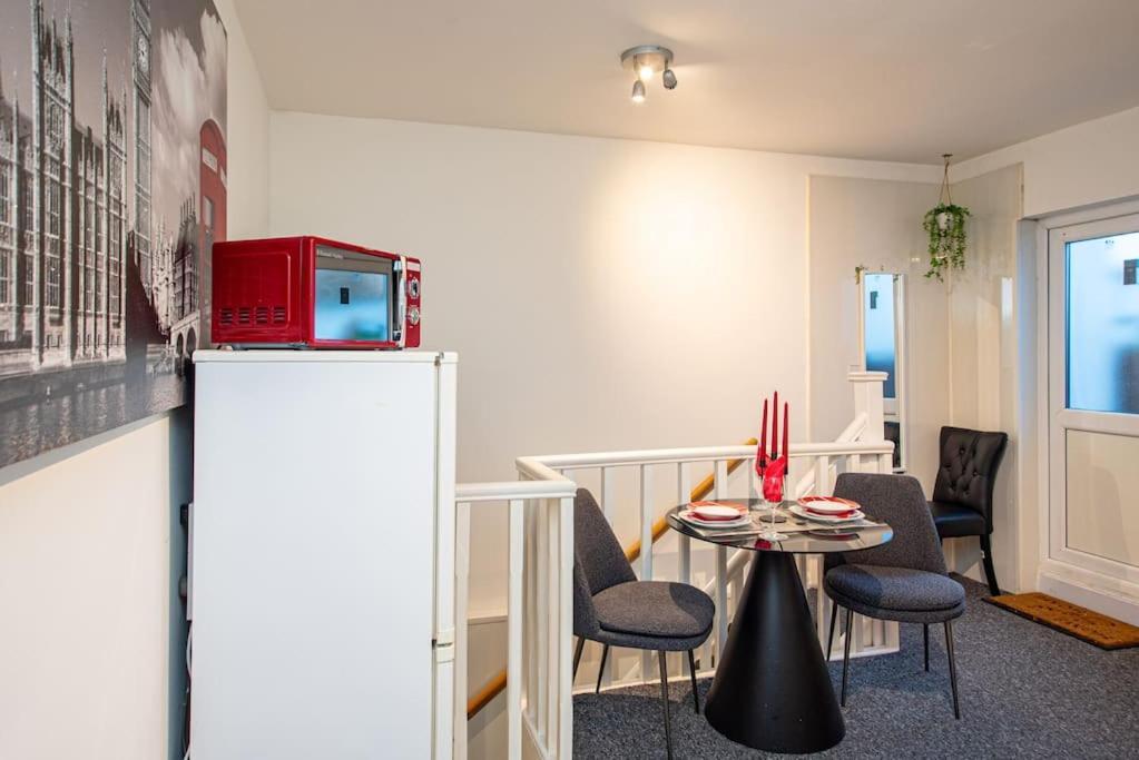 Watford Central Serviced Apartments واتفورد المظهر الخارجي الصورة